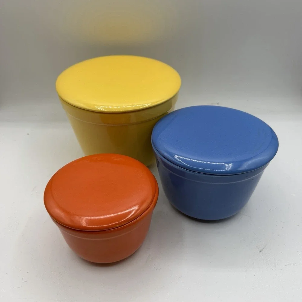 Vintage Oxford Ware Pottery Nesting Bowls Yellow Blue Orange w/ Lids USA